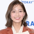 「2024年東レキャンペーンガール」合同取材に出席した間瀬遥花（C）モデルプレス