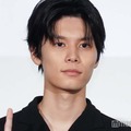 萩原利久、舞台挨拶待ち合わせに遅刻「マネージャーさんの電話で起きまして」【朽ちないサクラ】 画像