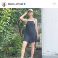 hitomi、子どもたちとプールへ！引き締まったスイムウェアSHOTに反響「若々しくて綺麗」「可愛い」