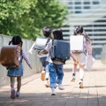 【下校中の会話】小学生「大人ってどうやったらなれるの？」→その真剣な会話と、まさかの結論に「笑ってしまった」