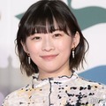 伊藤沙莉「虎に翼」共演者の再会2ショットに嫉妬？「反応が可愛すぎ」「落ち着いて」の声 画像