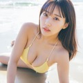 田中美久、ビキニ姿で豊満バスト開放 画像