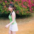 卒業発表の乃木坂46与田祐希、タンクトップ＆ミニスカ姿で笑顔輝く 先行カット解禁【ヨーダ】 画像