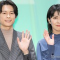 SixTONES松村北斗、妻役・松たか子に助けられたこと「初日から今日まで」“初共演”互いの印象明かす【ファーストキス　1ST KISS】 画像