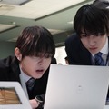 【アイシー～瞬間記憶捜査～柊班～ 第3話】木皿＆瑞江、不審な男が殴りかかってくる 画像