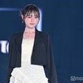 福原遥、レースキャミから美デコルテ披露 キュートな微笑みで魅了【TGC2025S/S】 画像