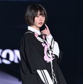 えなこ、膝上シャツから美脚披露【TGC2025S/S】 画像