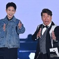 寺門ジモン、10年ぶり「ガルアワ」サプライズ登場 綱啓永と「ヤー」ポーズで会場沸かす【GirlsAward 2025SS】 画像