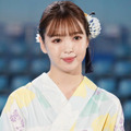 藤田ニコル、ほっそり二の腕披露の軽やかドレスSHOTに反響「かっこよすぎ」「ビジュ良き」 画像