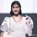 新川優愛、プリンセス風レースドレス×ダメージパンツが可愛い【TGC香川2025】 画像