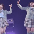 たんぽぽ川村エミコ＆二瓶有加「TGC香川」登場 ミニスカ制服姿でダンス 画像