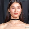 土屋太鳳、子ども写り込みショットに反響 “家族が描いた”絵公開「これだけで可愛い」「愛が溢れてる」 画像