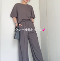 上下【GU】に見えない！こなれ感ときちんと感を両立したグレーのセットアップ【40代の毎日コーデ】 画像