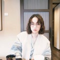 のん、眼鏡＆浴衣姿の温泉旅行SHOTにファンうっとり「透けるように美しい」「こんなお写真見たかった」 画像