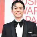 菅田将暉、タキシード姿で颯爽とレカペ締めくくり 国際音楽賞第1回目の司会に意気込みも【MUSIC AWARDS JAPAN】 画像