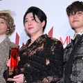 囲み取材に応じたMrs. GREEN APPLE（C）モデルプレス