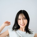 日向坂46金村美玖、柔らか笑顔で弾ける「週刊少年マガジン」表紙登場 画像