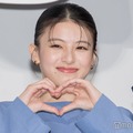 出口夏希、美脚＆美背中大胆披露のブルードレス姿 “唯一の幸せ”告白「涙が溢れ出します」【か「」く「」し「」ご「」と「】 画像