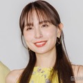 May J.、ほっそり美脚際立つ私服ショット披露「スタイル良すぎ」「ギャップすごい」と反響 画像