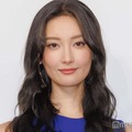 菜々緒、チューブトップで美デコルテ輝く「ヘルシーで素敵」「小麦肌がかっこいい」と反響 画像