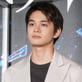 “嵩”北村匠海、“千尋”中沢元紀との2SHOT＆メッセージに反響「兄弟の絆に涙」「2人ともかっこいい」 画像
