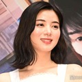 池田エライザ、制服姿で美脚輝く「違和感ない」「似合う」と絶賛の声 画像