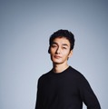 草なぎ剛“恩人”大杉漣さんの形見で斉藤和義と弾き語り「THE MUSIC DAY 2025」出演決定 画像