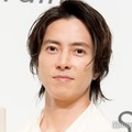 山下智久、上裸でサウナハット着用の肉体美ショット公開「体が彫刻みたい」「色気が溢れすぎて悶絶」の声 画像