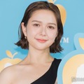 村重杏奈、素肌輝く“半額ワンピース”姿「透明感すごい」「可愛さが溢れてる」の声 画像
