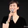 安田成美、自作の付け襟でリメイクコーデ披露「すごく器用」「真似したい」の声 画像