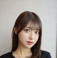 まるぴ、シースルーオフショルで素肌見せ「美しい」「女神」と反響 画像