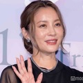 瀬戸朝香、ピアノ演奏する長女の姿公開「ママ思いで素敵」「楽器が得意なのはパパ譲りかな？」の声 画像