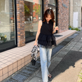 白×黒×デニムの黄金比。甘すぎない大人のフレンチシックな着こなし術 画像