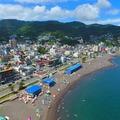 静岡・伊東市の海水浴場で海開き 特色あるビーチで夏を満喫 画像