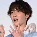 Snow Man渡辺翔太、初対面で「いきなり好きになっちゃいました」ときめいた共演者の一言とは【事故物件ゾク 恐い間取り】 画像