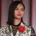 新川優愛、出演ドラマの続編に言及「撮影現場のみんなが本当に仲良くて」【第41回ATP賞テレビグランプリ】 画像