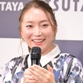 加藤綾菜、ピラティスウェア姿で美ボディ披露「綺麗なライン」「見習いたい」 画像