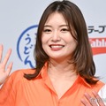 スピードワゴン井戸田潤の妻・蜂谷晏海、息子を顔出し公開「ママにそっくり」「大きくなりましたね」の声 画像