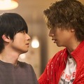 【40までにしたい10のこと 第6話】慶司、不意に雀を抱き寄せる 画像