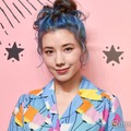 仲里依紗、ビキニ姿公開 シンガポールでナイトプール満喫「楽しそう」「絶景で凄い」の声 画像