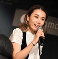 鈴木紗理奈「久しぶりの」イメチェンで新ヘア披露「透明感溢れてる」「ツヤツヤで綺麗」と反響 画像