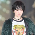 尾碕真花、オフショルドレスで美デコルテ大胆開放「プリンセスすぎる」「絵になる」と絶賛の声 画像