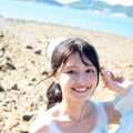 椛島光、爽やか肌見せコーデで笑顔がキラリ！“心の距離感45cm”をテーマにした物語を紡ぐ 画像