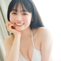「ミスヤングマガジン」晴こころ、白ビキニ姿で美ボディ輝く 画像