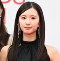 乃木坂46菅原咲月、ミニスカ×パーマで新たな魅力解放「いつもと違う表情が素敵」「キュンとした」の声 画像