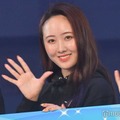 本田望結、タイトTシャツで夏満喫「何度見ても可愛い」「スタイル抜群」の声 画像