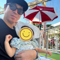 東貴博、1歳次女が“浅草花やしき”デビュー「やっと連れて来れた」「ちっちゃい子が乗れるのも たくさん」 画像