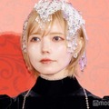 益若つばさ、美脚際立つミニワンピ姿「今年はミニ丈もブーツも沢山履きたいです」 画像