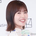 日向坂46松田好花、制服＆裸足で海楽しむ写真公開「可愛すぎて心が洗われた」「一緒に青春したい」と反響 画像