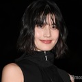 橋本愛、ミニTから美ウエストちらり「白Tにチョコ溢しても気高く街を歩いた日」 画像